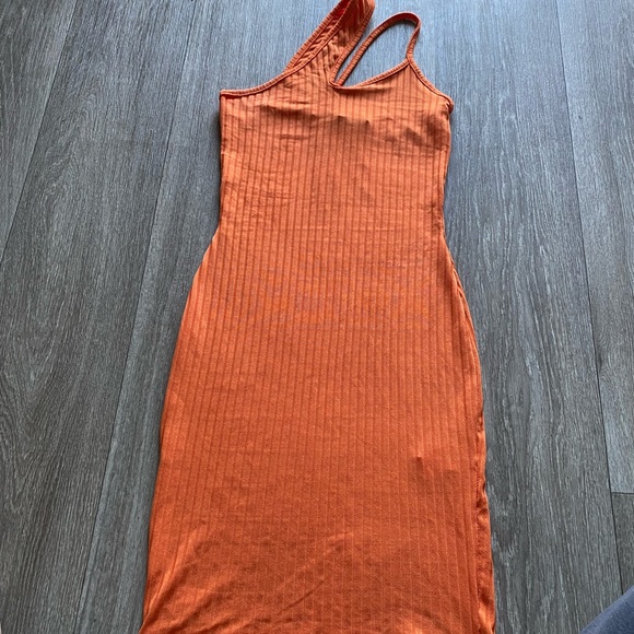 PrettyLittleThing Dresses & Skirts - PLT dress